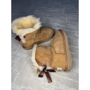 UGG Mini Bailey Bow II Boot Kids Toddlers Chestnut WORN ONCE